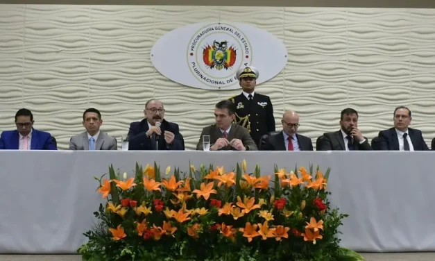 RODRIGO PAZ PRESENTA LA COMISIÓN DE LA VERDAD PARA INVESTIGAR CORRUPCIÓN EN HIDROCARBUROS