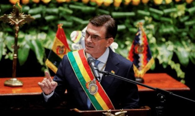 SALA CONSTITUCIONAL DE SANTA CRUZ ADMITE ACCIÓN POPULAR CONTRA RODRIGO PAZ POR EL DS 5503