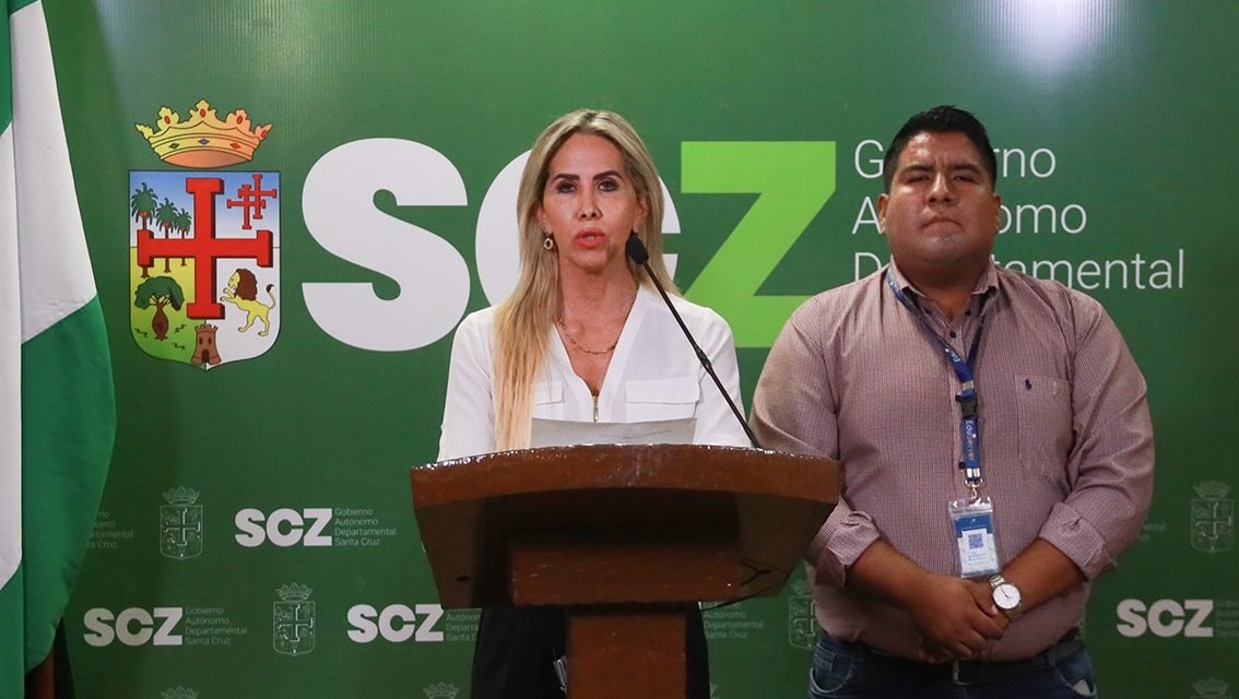 300 JÓVENES PODRÁN ACCEDER A LA BECA BOLIVIANO BILINGÜE