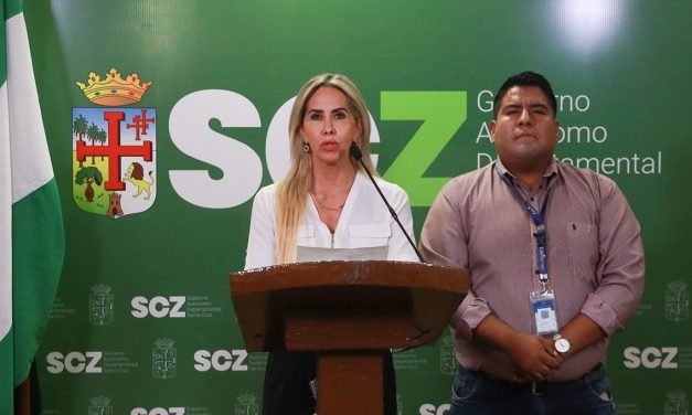 300 JÓVENES PODRÁN ACCEDER A LA BECA BOLIVIANO BILINGÜE