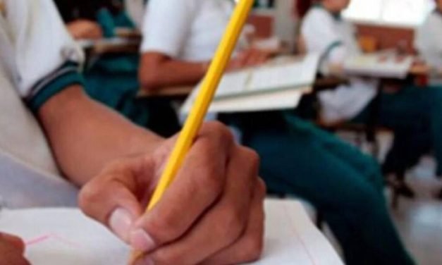COBROS IRREGULARES MARCAN EL INICIO DE INSCRIPCIÓN EN EL COLEGIO FUENTE DEL SABER
