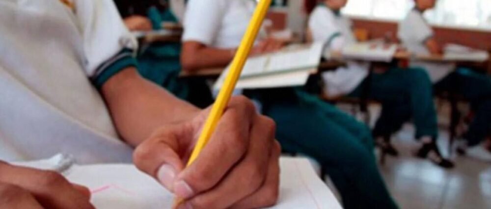 COBROS IRREGULARES MARCAN EL INICIO DE INSCRIPCIÓN EN EL COLEGIO FUENTE DEL SABER