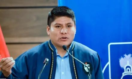 LOZA: “EL PAÍS SE GOBIERNA POR REDES SOCIALES Y TIKTOK”