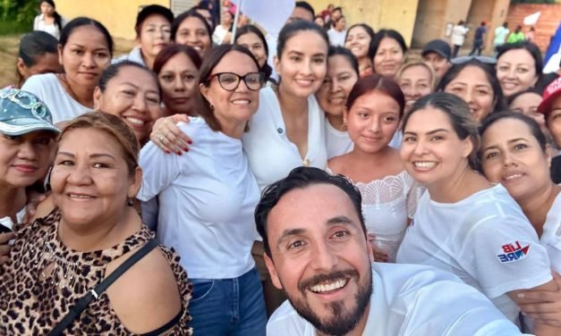 DESIREE BRAVO SE SUMA A LA CAMPAÑA DE JUAN PABLO VELASCO