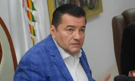 ORDEN JUDICIAL DISPONE ENVÍO DE JHONNY FERNÁNDEZ A PALMASOLA POR DEUDA SALARIAL DE BS 747.318