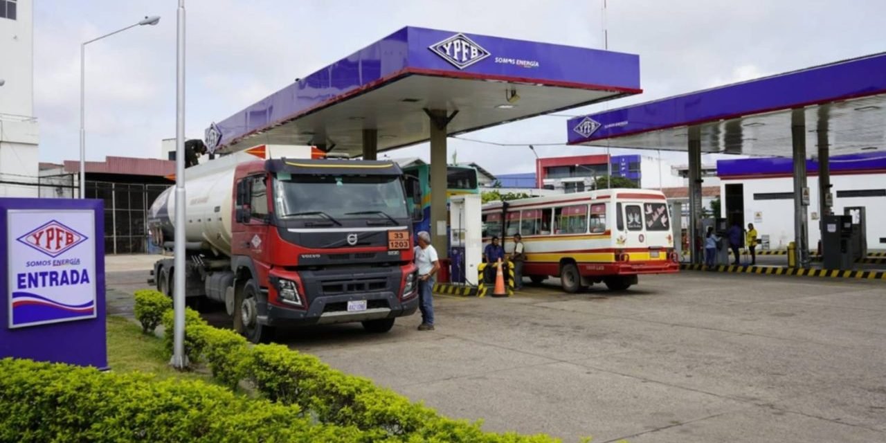 SE NORMALIZA LA VENTA DE GLP EN SANTA CRUZ: DISTRIBUIDORAS OPERAN CON ORDEN Y CONTROL POLICIAL