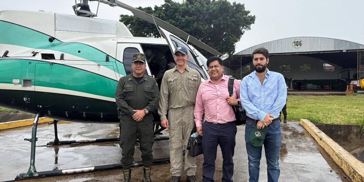 AUTORIDADES DE ESTADO Y MANDO POLICIAL SE TRASLADAN A COMARAPA PARA COORDINAR ACCIONES CON SECTORES SOCIALES