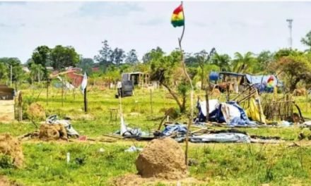 INSTALAN CUMBRE INTERINSTITUCIONAL Y EXIGEN AL PRESIDENTE PAZ EL CESE DE AVASALLAMIENTOS