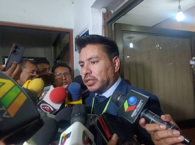 FISCALÍA PIDE SEIS MESES DE CÁRCEL PARA HIJO DE LUIS ARCE