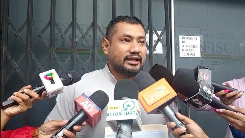 PRESENTAN SOLICITUD DE ARRAIGO CONTRA EL ALCALDE JHONNY FERNÁNDEZ ANTE LA FISCALÍA DEPARTAMENTAL