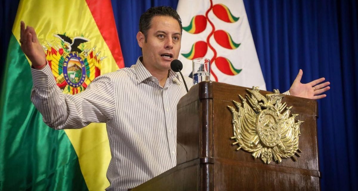 VICEPRESIDENTE EDMAND LARA RECHAZA PROYECTO DE LEY “ANTIBLOQUEOS”: “BUSCA ENCARCELAR INOCENTES Y GOBERNAR POR DECRETO”