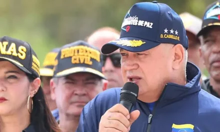 GOBIERNO VENEZOLANO LLAMA A LA POBLACIÓN A MANTENER LA CALMA TRAS ATAQUE ESTADOUNIDENSE