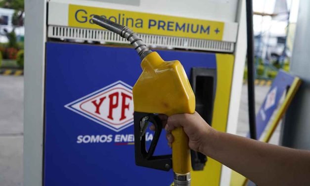 GOBIERNO AUTORIZA LA LIBRE IMPORTACIÓN DE COMBUSTIBLES Y RETIRA AL DIÉSEL DE LA LISTA DE SUSTANCIAS CONTROLADAS