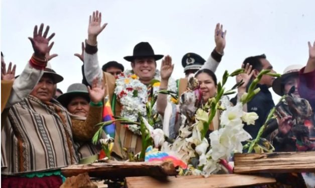 VICEPRESIDENTE LARA CELEBRA XVII ANIVERSARIO DEL ESTADO PLURINACIONAL CON ACTO MULTIÉTNICO