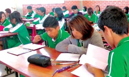 PENSIONES ESCOLARES SUBIRÁN TRAS ALZA DEL SALARIO MÍNIMO