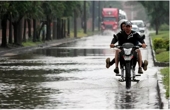 SENAMHI ADVIERTE SOBRE ACTIVIDAD ELÉCTRICA Y LLUVIAS EN LAS NUEVE CAPITALES DEL PAÍS