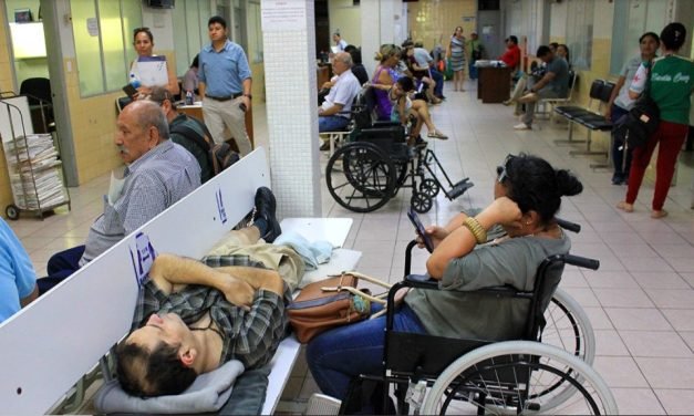 PAROS DEJAN 12.000 PACIENTES SIN ATENCIÓN EN LOS HOSPITALES