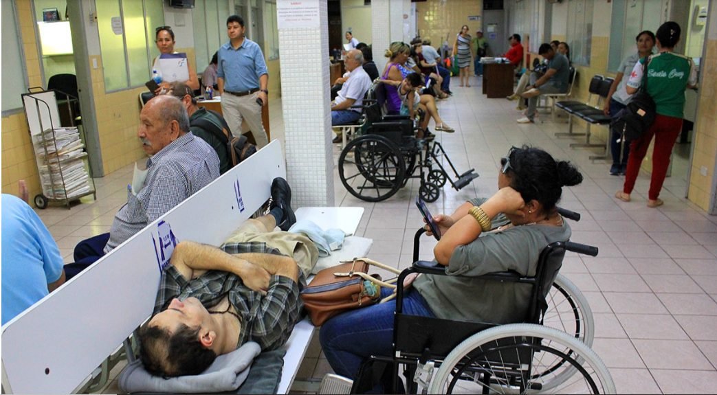 PAROS DEJAN 12.000 PACIENTES SIN ATENCIÓN EN LOS HOSPITALES