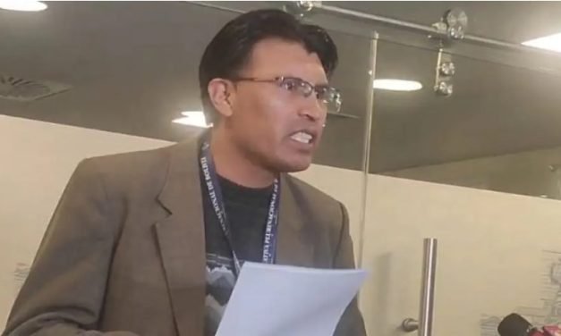 SENADOR CONDORI IMPULSARÁ REFERÉNDUM NACIONAL PARA REDUCIR SALARIOS LEGISLATIVOS