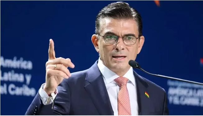 PAZ OFRECE A CHILE «PUERTOS TERRESTRES» A CAMBIO DE SALIDA AL MAR