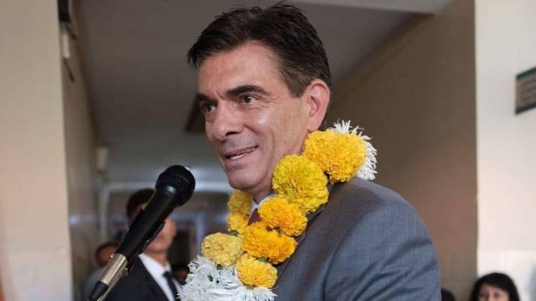 PRESIDENTE PAZ CELEBRA CAÍDA HISTÓRICA DEL RIESGO PAÍS