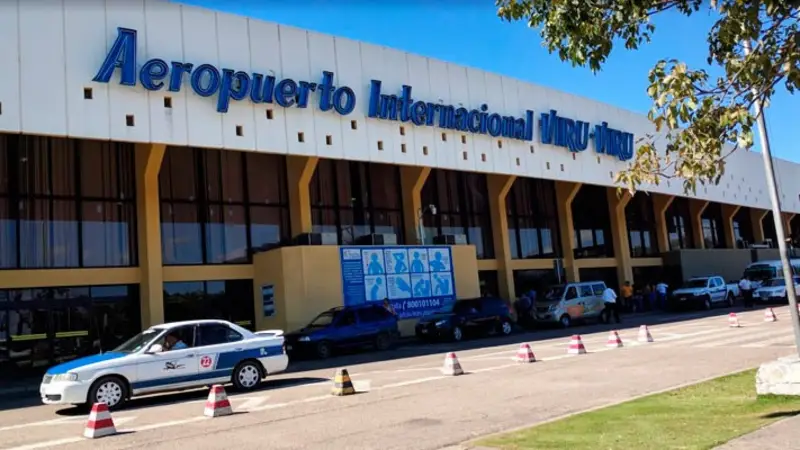 TRES EXFUNCIONARIOS DE ADUANA AFRONTAN AUDIENCIA CAUTELAR POR EL CASO MALETAS