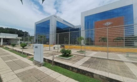 FISCALÍA REALIZÓ ALLANAMIENTO EN YPFB POR PRESUNTA CORRUPCIÓN