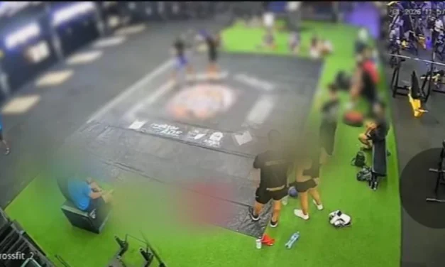 FISCALÍA ORDENA APREHENSIÓN DE BOXEADOR DE 25 AÑOS POR PELEA CON ADOLESCENTE