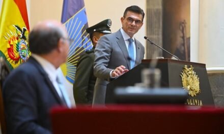 PRESIDENTE ANUNCIA QUE LA LUCHA ANTICORRUPCIÓN APUNTA AHORA A NIVELES MÁS ALTOS