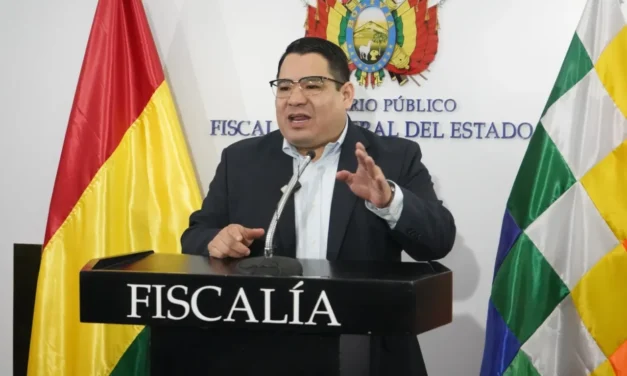 FISCALÍA INVESTIGA DENUNCIA CONTRA ANH POR GASOLINA DE MALA CALIDAD