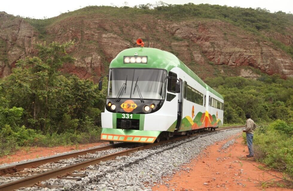 RETORNA EL SERVICIO FERROVIARIO DE PASAJEROS SANTA CRUZ – PUERTO QUIJARRO
