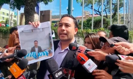 MEDINACELI PRESENTA DEMANDA PENAL POR INJURIA CONTRA EL VICEPRESIDENTE LARA