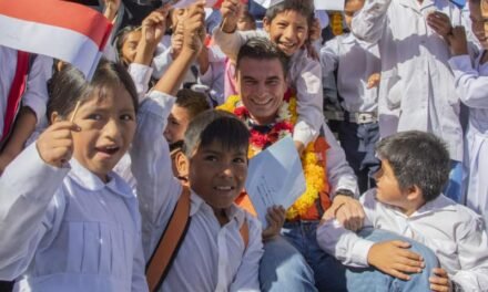 RODRIGO PAZ INAUGURA EL AÑO ESCOLAR Y RESALTA LA EDUCACIÓN COMO MOTOR DEL PAÍS