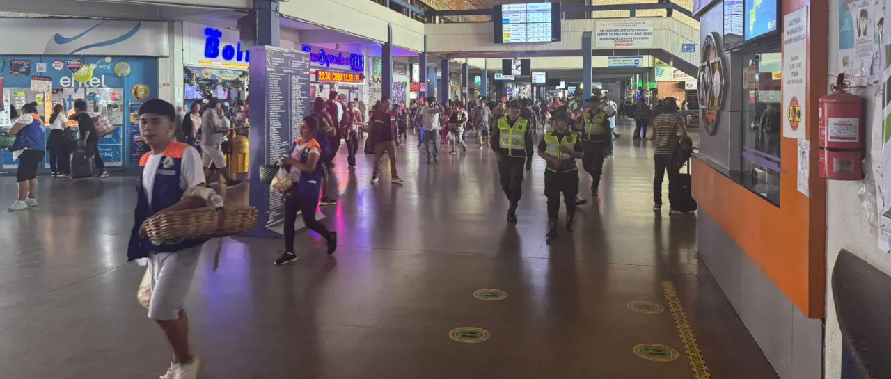 USUARIOS AFECTADOS POR PROTESTA Y ALZA DE PEAJES EN LA TERMINAL BIMODAL