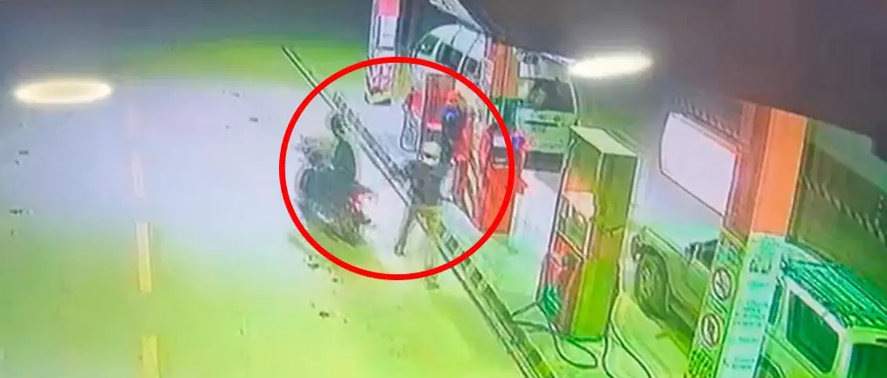 DELINCUENTES ARMADOS ATRACAN DOS SURTIDORES EN COTOCA