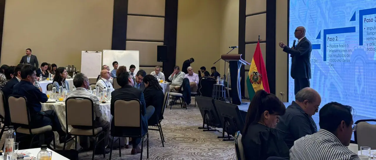 EJECUTIVO INSTALA EL CENTRO DE GOBIERNO PARA ACELERAR LA GESTIÓN ESTATAL