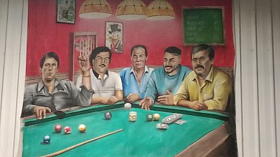 HALLAN MURAL DE MARSET JUNTO A PABLO ESCOBAR EN GALPÓN EN EL URUBÓ