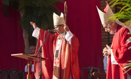 MONS. RENÉ LEIGUE: «AMAR A TODOS: EL DESAFÍO DE JESÚS QUE MARCA EL INICIO DE LA SEMANA SANTA»