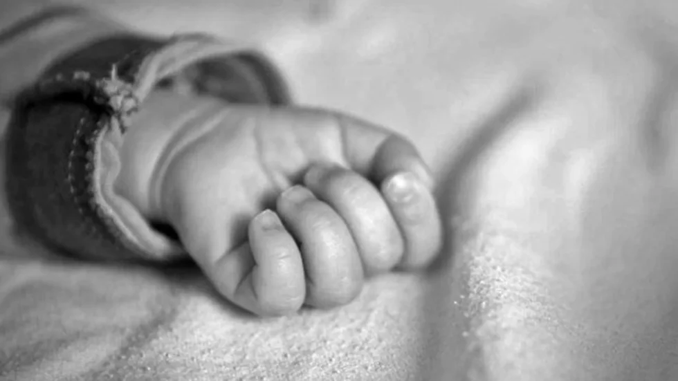 FISCALÍA INVESTIGA EL INFANTICIDIO DE UN BEBÉ EN EL PLAN TRES MIL, EL PADRE ESTÁ APREHENDIDO‎