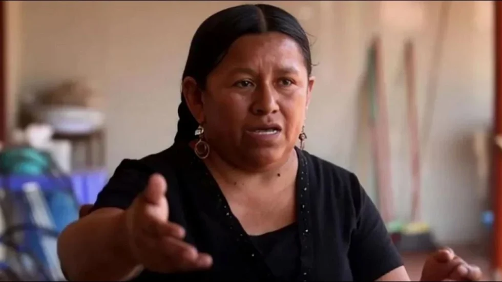 FISCALÍA ACTIVA SELLO ROJO DE INTERPOL PARA NEMESIA ACHACOLLO