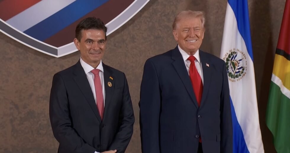 RODRIGO PAZ LLEGA A LA CUMBRE CONVOCADA POR TRUMP EN MIAMI