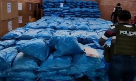 FISCALÍA REPORTA DECOMISO DE PRECURSORES QUÍMICOS EN GALPONES DE ADUANA EN ORURO