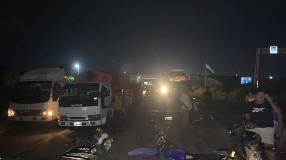 PORTACHUELO: BLOQUEOS Y PROTESTAS TRAS ANULACIÓN DE VOTOS DE ASIP