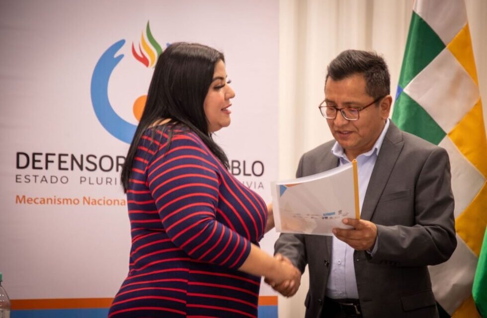 DEFENSORÍA DEL PUEBLO Y ORGANIZACIONES CIVILES PRESENTAN AL GOBIERNO REGLAMENTO DE LA LEY 1680