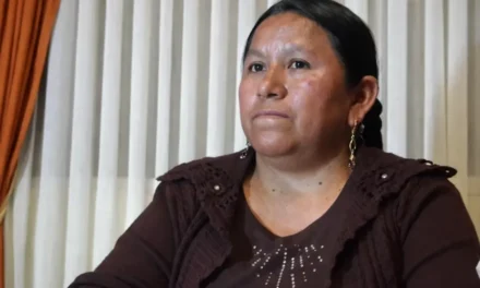 POLICÍA DESCARTA APREHENSIÓN DE NEMESIA ACHACOLLO EN SANTA CRUZ