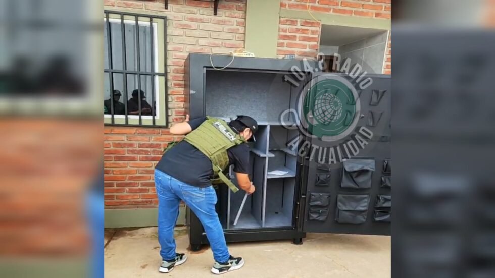 INSPECCIÓN POLICIAL CONFIRMA QUE CAJAS DE MARSET ESTABAN VACÍAS