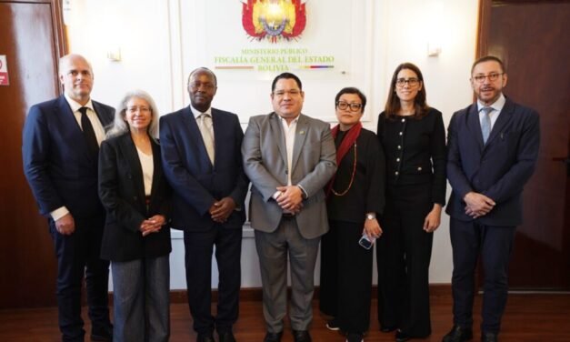 FISCALÍA Y ONU MUJERES FORTALECEN LUCHA CONTRA LA VIOLENCIA DE GÉNERO EN BOLIVIA
