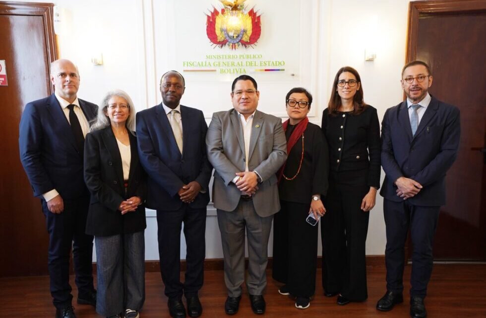 FISCALÍA Y ONU MUJERES FORTALECEN LUCHA CONTRA LA VIOLENCIA DE GÉNERO EN BOLIVIA