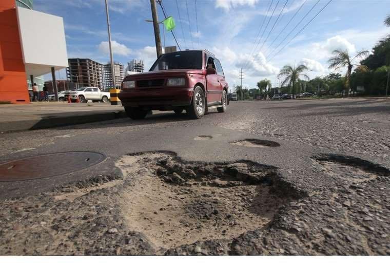 JHONNY FERNÁNDEZ ADMITE DIFICULTADES EN SERVICIOS Y OBRAS POR CRISIS ECONÓMICA