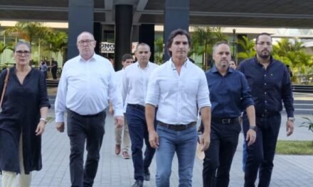 “EL 4 DE MAYO CAMBIAN LAS COSAS”: SAAVEDRA INICIA PROCESO DE TRANSICIÓN